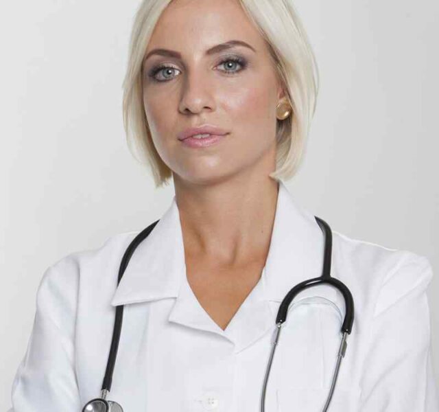 https://cbd.familjebil.co/wp-content/uploads/2018/12/team_04-640x600.jpg